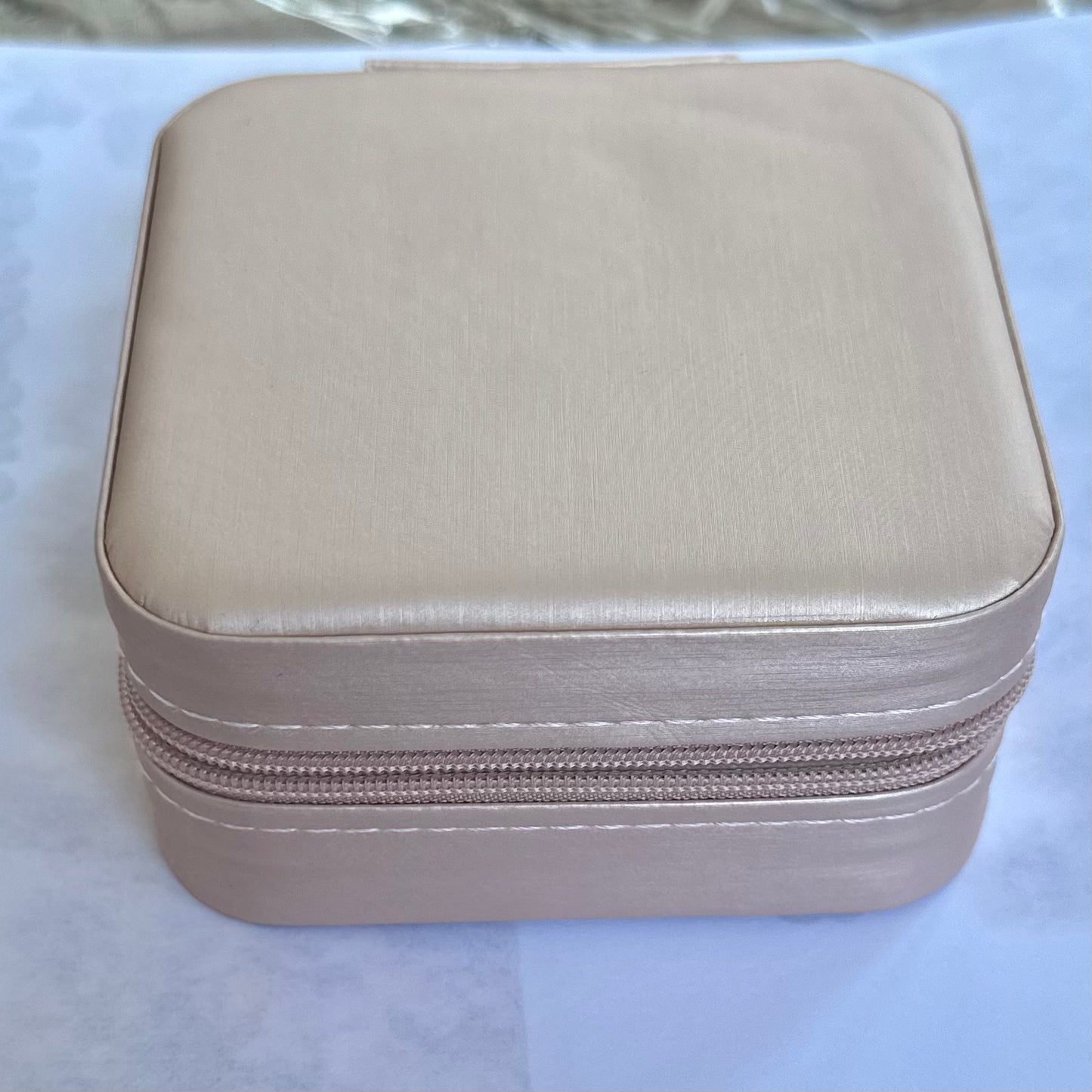 Travel size Jewelry Box